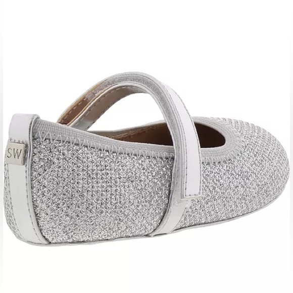 Stuart Weitzman Silver Baby Dancer Shoe - Picture 2 of 9